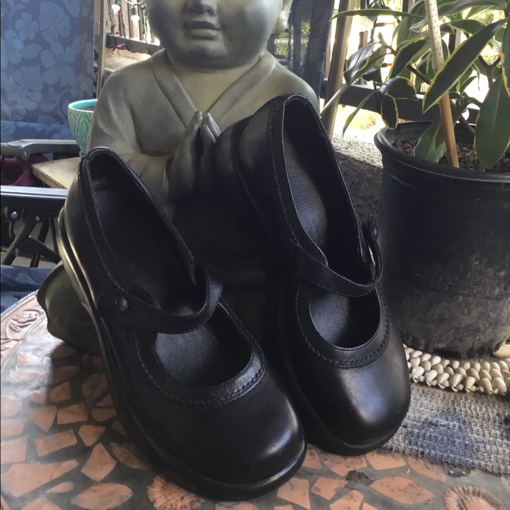 Rare Dansko Mary Janes from Golden Gate Collection